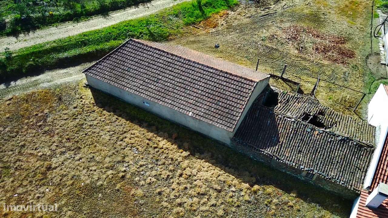 Terreno com 1.500m2 – Enxames, Fundão | Ruína e Palheiro - Grande imagem: 5/15