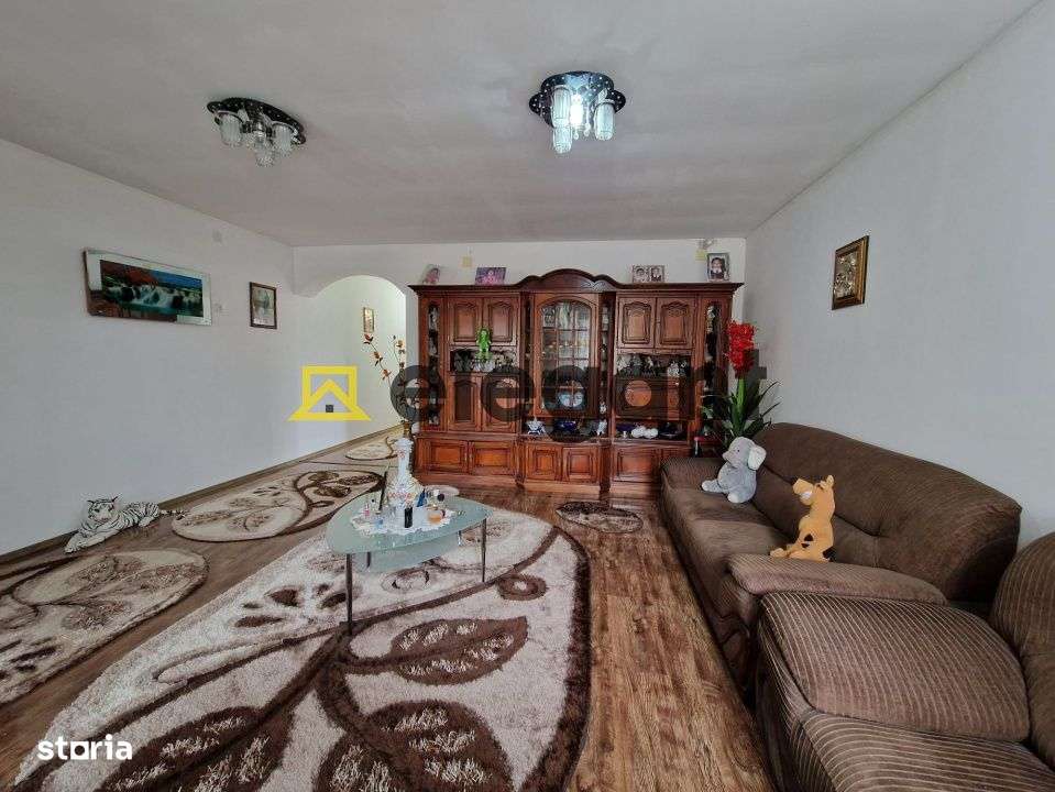 Casa, parter, suprafata 168 mp, teren 600 mp, panouri, mobilata, Barie - Imagine principală: 2/19