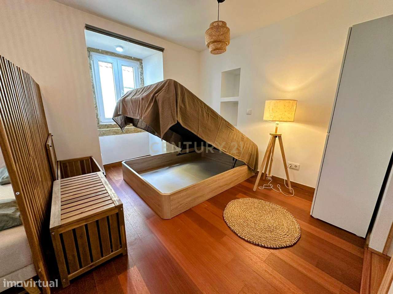 Apartamento T1 transformado em T0 no coração de Lisboa.-8