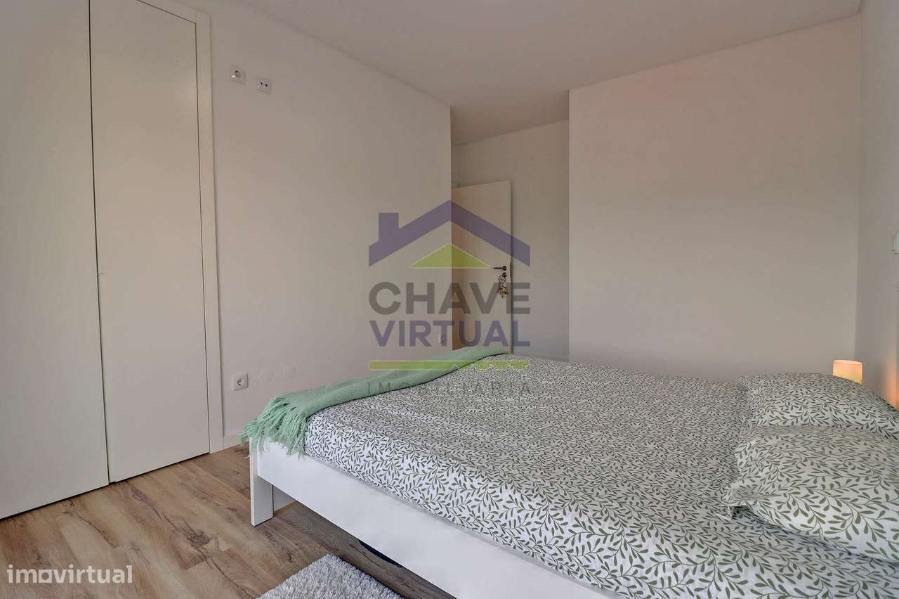 Excelente Apartamento T3 com Garagem - Centro Bombarral-30
