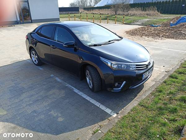 Toyota Corolla 1.6 Premium - 3