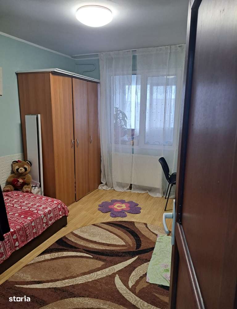 Apartament cu 4 camere, balcon și lift în Rahova-11