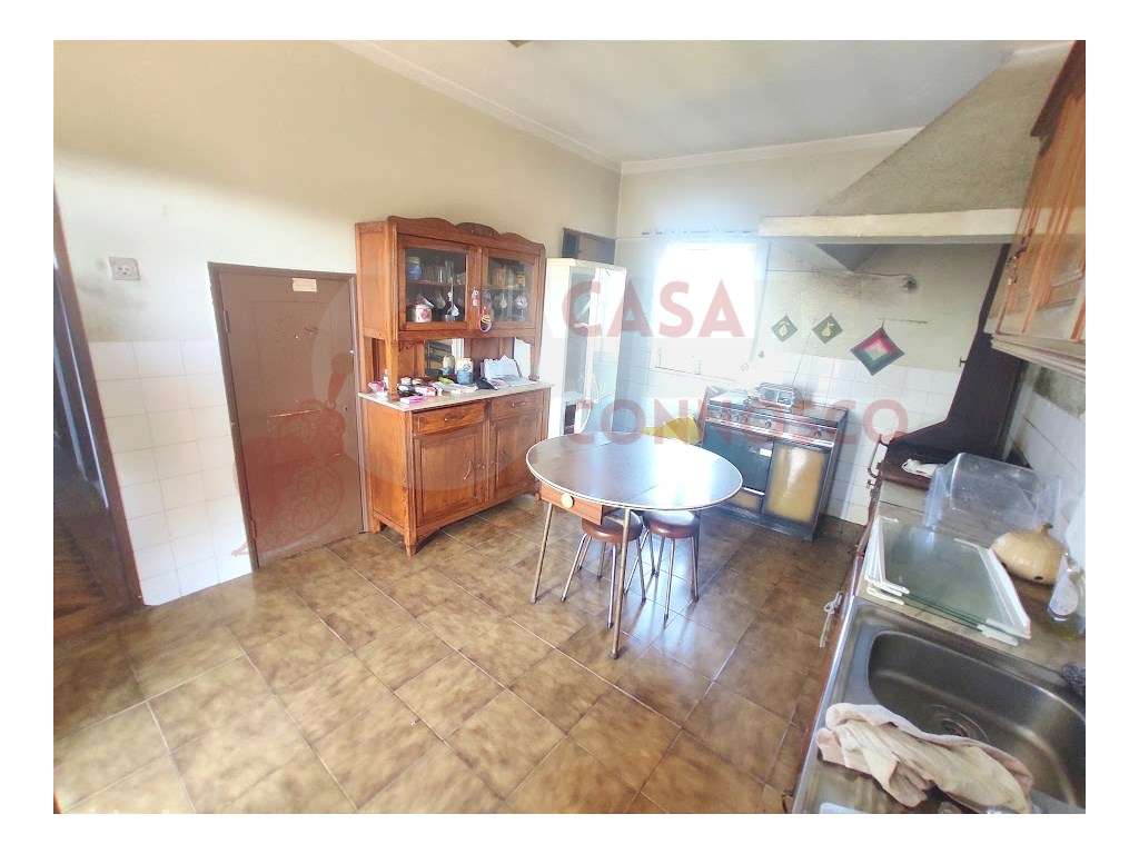 Moradia M4 pronta a habitar com terreno.-9