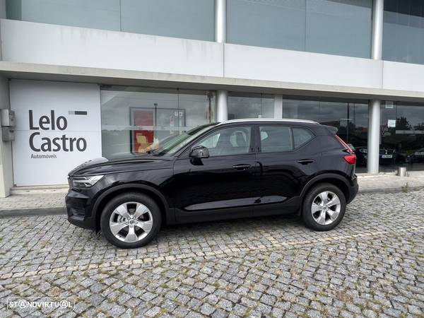 Volvo XC 40 2.0 D3 Momentum Geartronic - 3