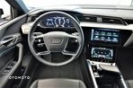 Audi e-tron - 14