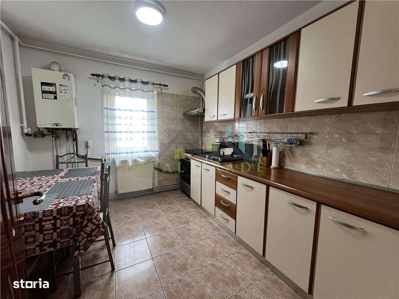 Apartament 2 camere decomandat Scriitorilor - Imagine principală: 5/10