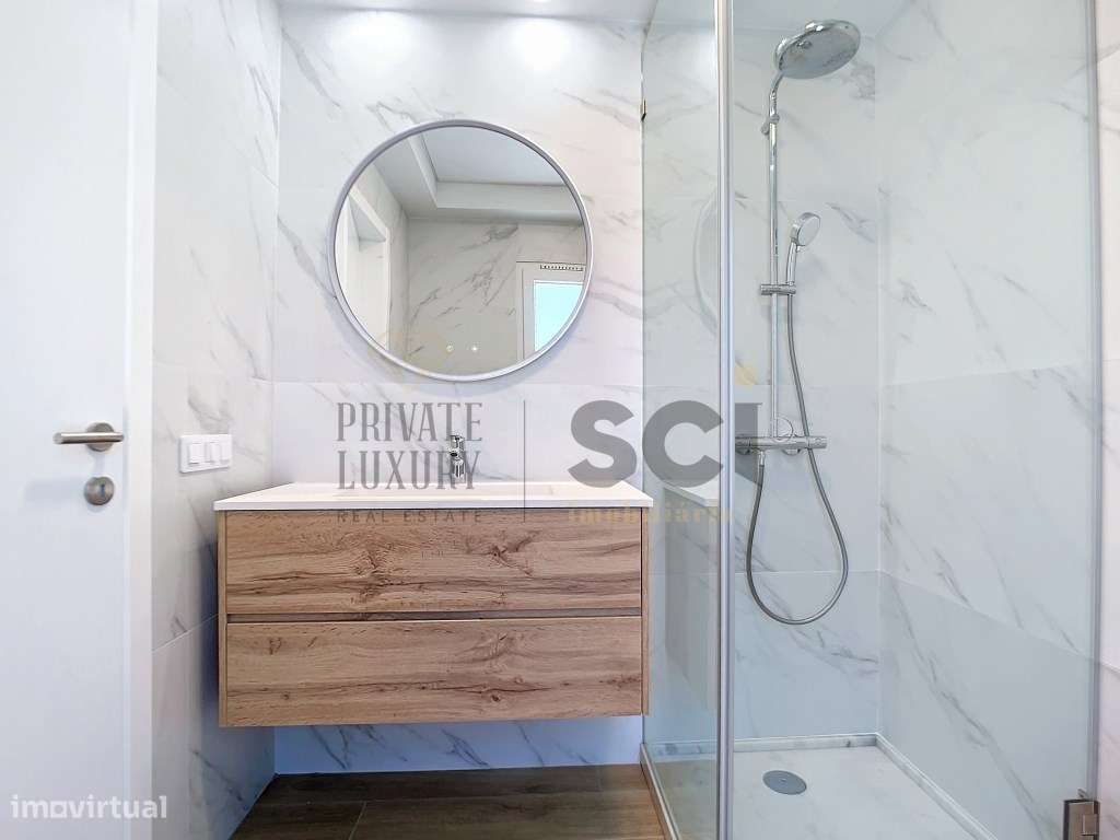 Moradia T4 na Charneca da Caparica | Piscina e Garagem-21