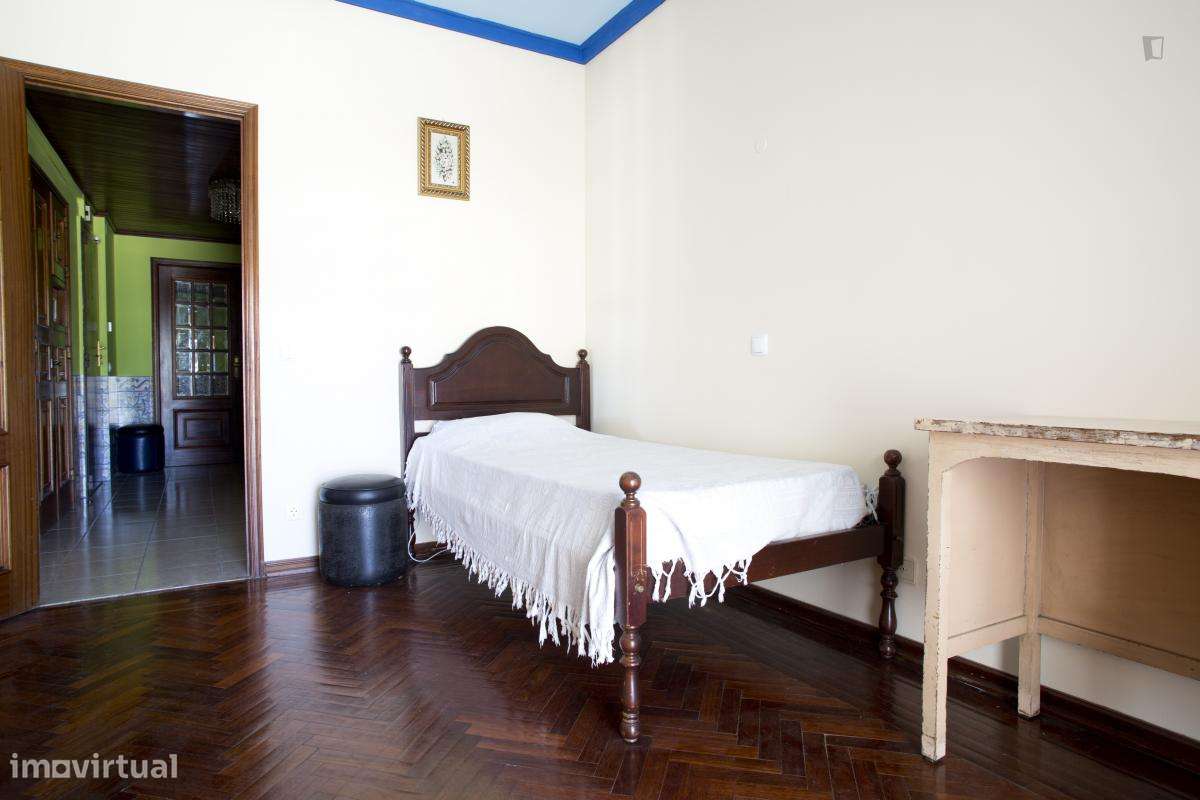 Quarto - localizado em Lumiar Lisbon - Grande imagem: 4/6