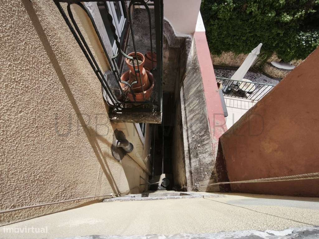 Prédio P/ Recuperar, Estrela - Lisboa, 398m2-58