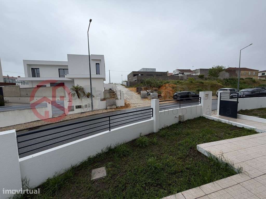 Moradia T5 remodelada no Feijó, Almada-14