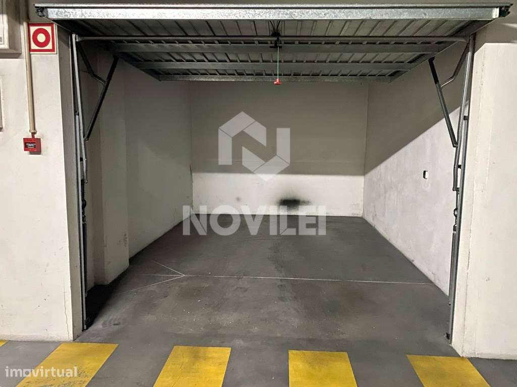 Garagem individual , Jardins do Lis, Centro de Leiria - Grande imagem: 4/4