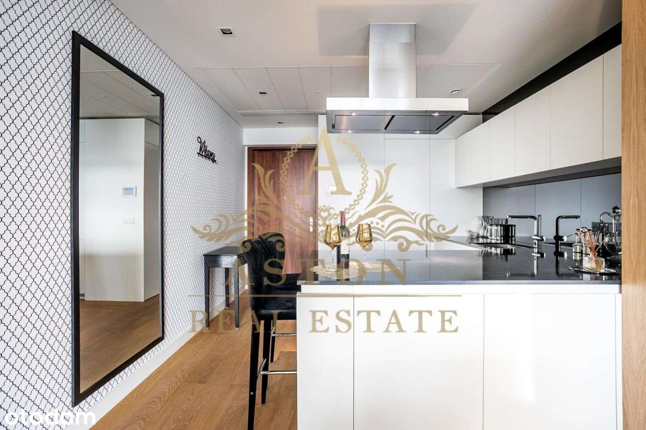 Luxury 2 bedroom apartment at Złota 44-11