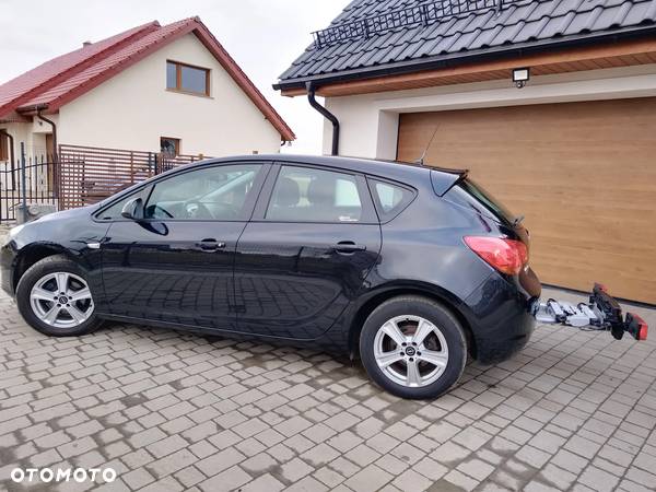 Opel Astra 1.4 ECOFLEX Edition - 23