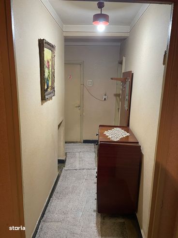 De vanzare apartament 4 camere Central-3