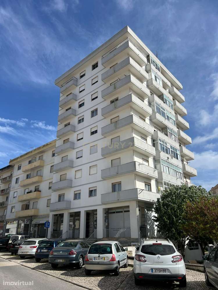 Apartamento T1+1 -  Rio Maior-14