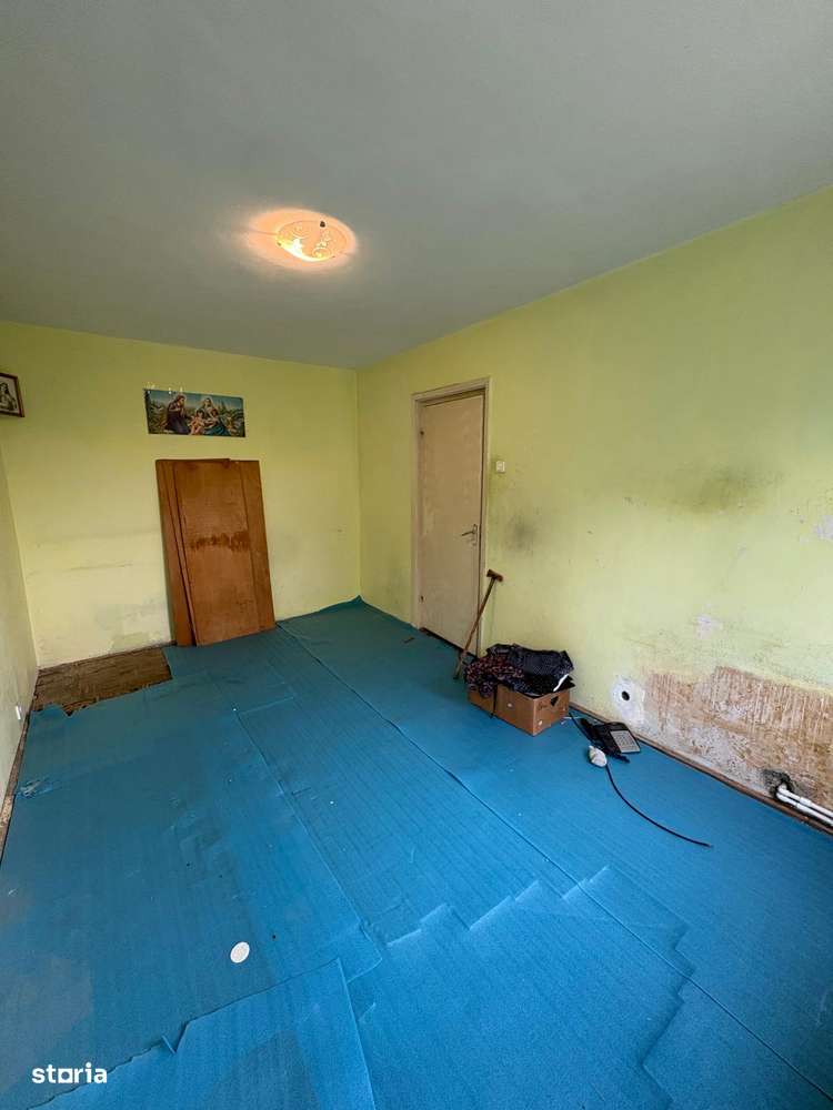 2 cam sd 52 mp suprafata totala zona decebal cantemir 72.000 euro neg-13