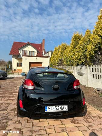 Hyundai Veloster 1.6 GDI Comfort - 3