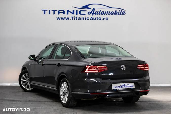 Volkswagen Passat Variant 2.0 TDI DSG 4Motion Highline - 4