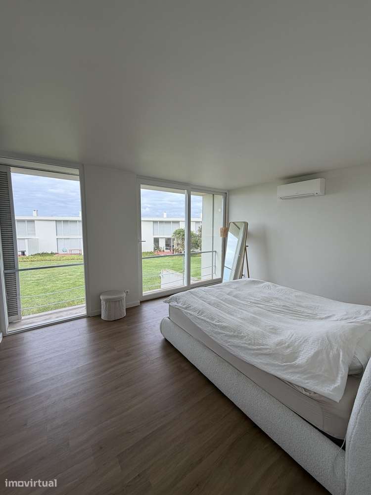 Moradia T3 renovada a 200 m do mar|Condomínio fechado Vigias da Arriba-6
