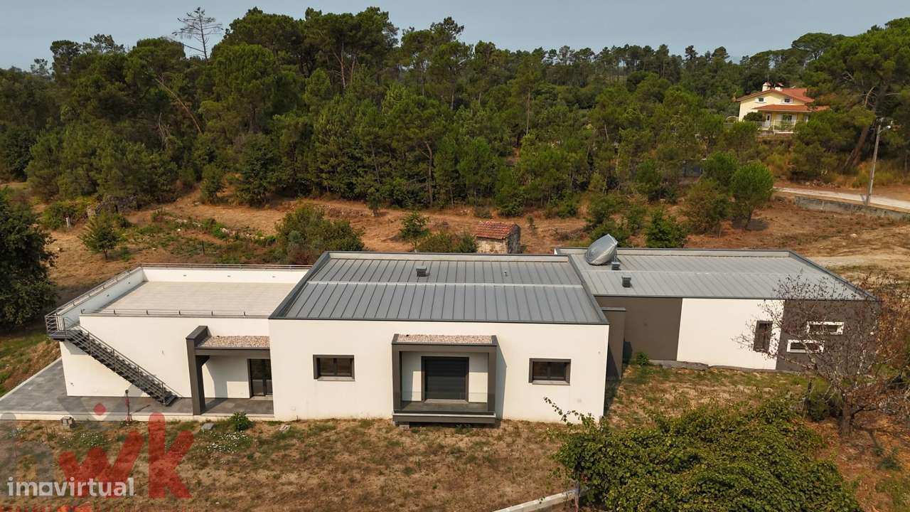 Moradia Nova T4+1 com Terreno-57