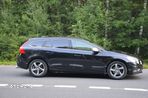 Volvo V60 D4 R-Design - 22