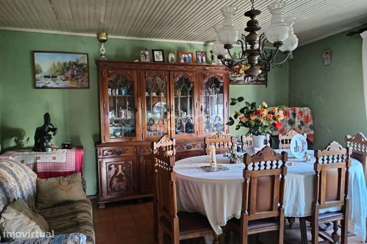 Moradia tradicional T2 de 2 pisos a 15 min de Vila Real | Guiães-33