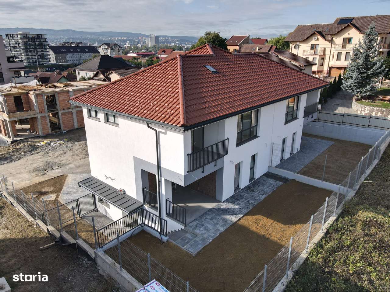 Casa (D+P+E) cu C.F. langa Auchan, Rivus Mall, Elite City/cartier Iris - Imagine principală: 4/13