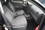 Volkswagen Golf V 1.9 TDI Comfortline - 21