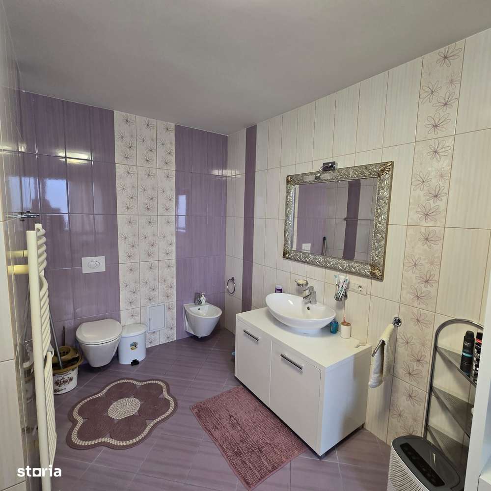 Vând apartament cu 4 camere ultracentral-12