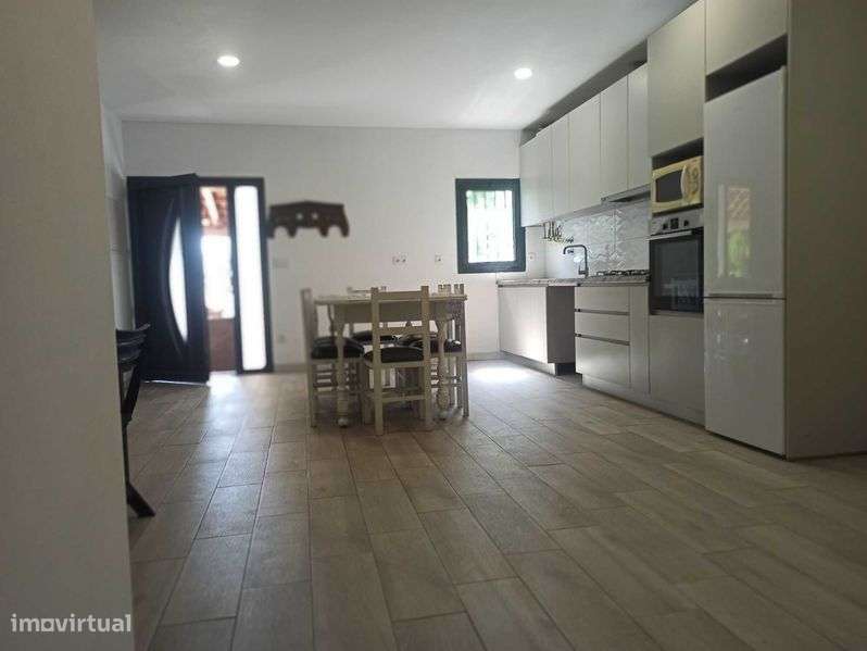 Alugo casa em Mirandela a partir de Setembro
