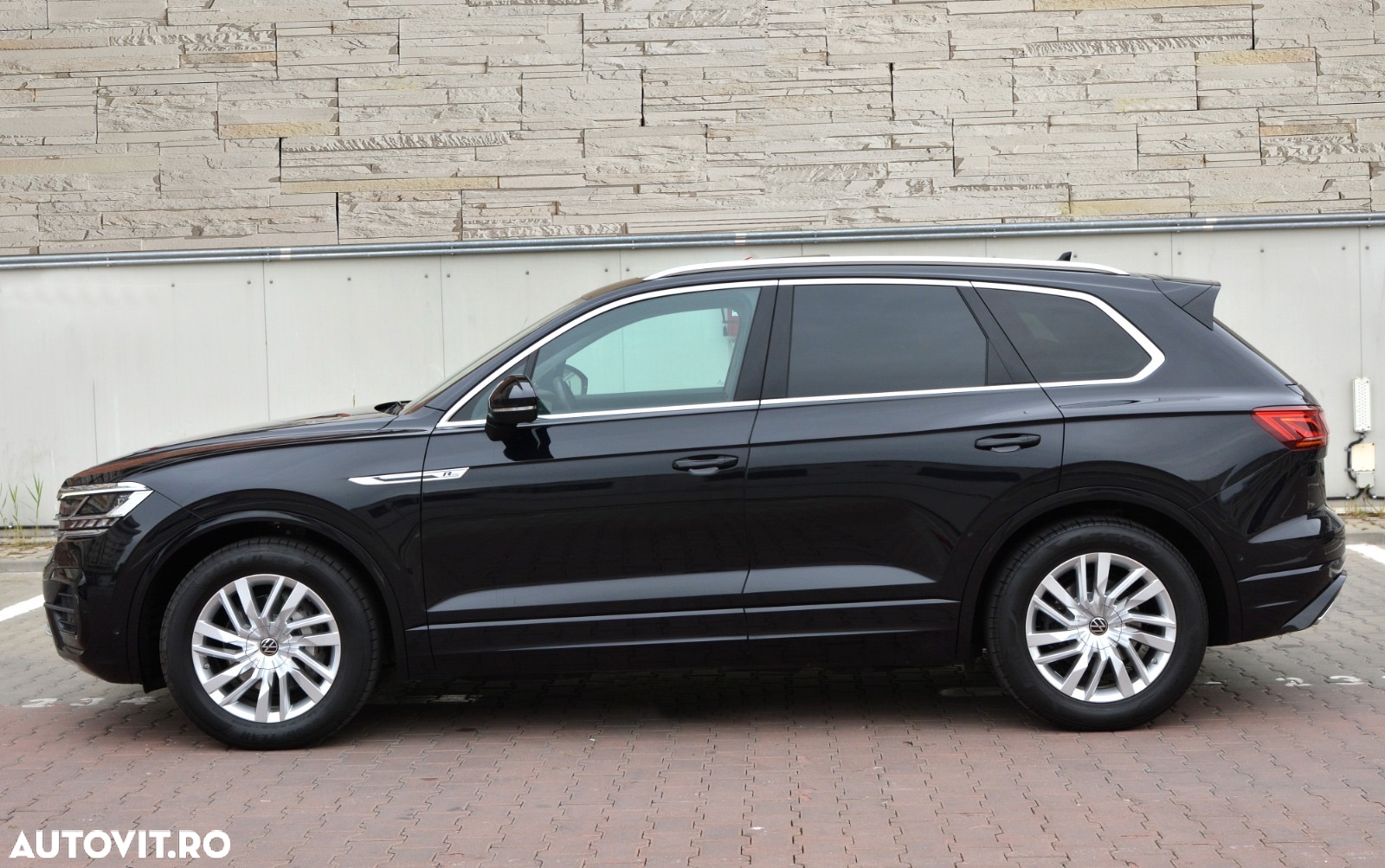 Volkswagen Touareg 3.0 V6 TDI 4Motion DPF Automatik R-Line - 24