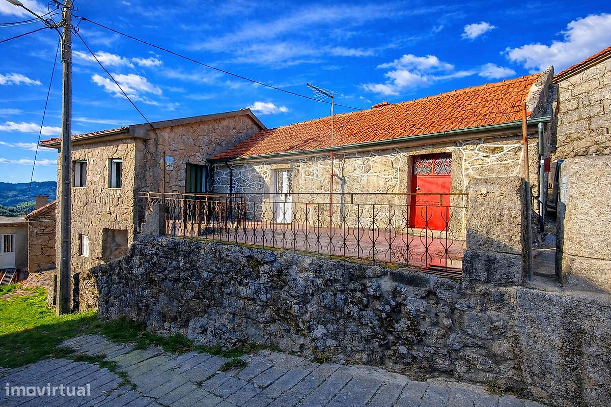 Moradia T2 para venda - Grande imagem: 2/20