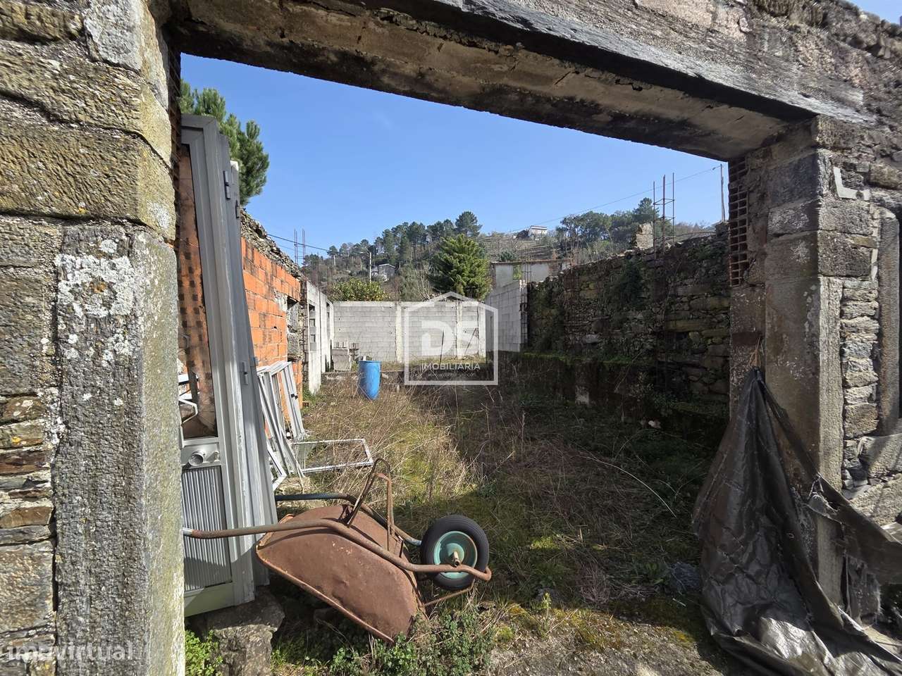 Moradia T1 Venda em Moura Morta e Vinhós,Peso da Régua-12