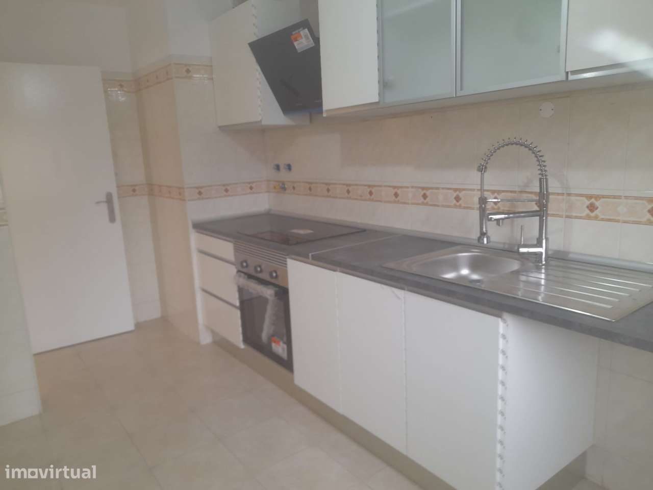 Excelente T2 Tapada das Mercês - Vista para a Serra de Sintra-6