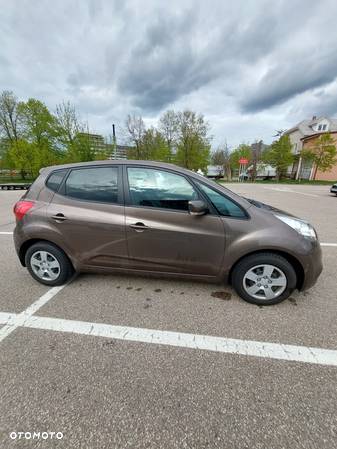 Kia Venga 1.4 Business Line - 10