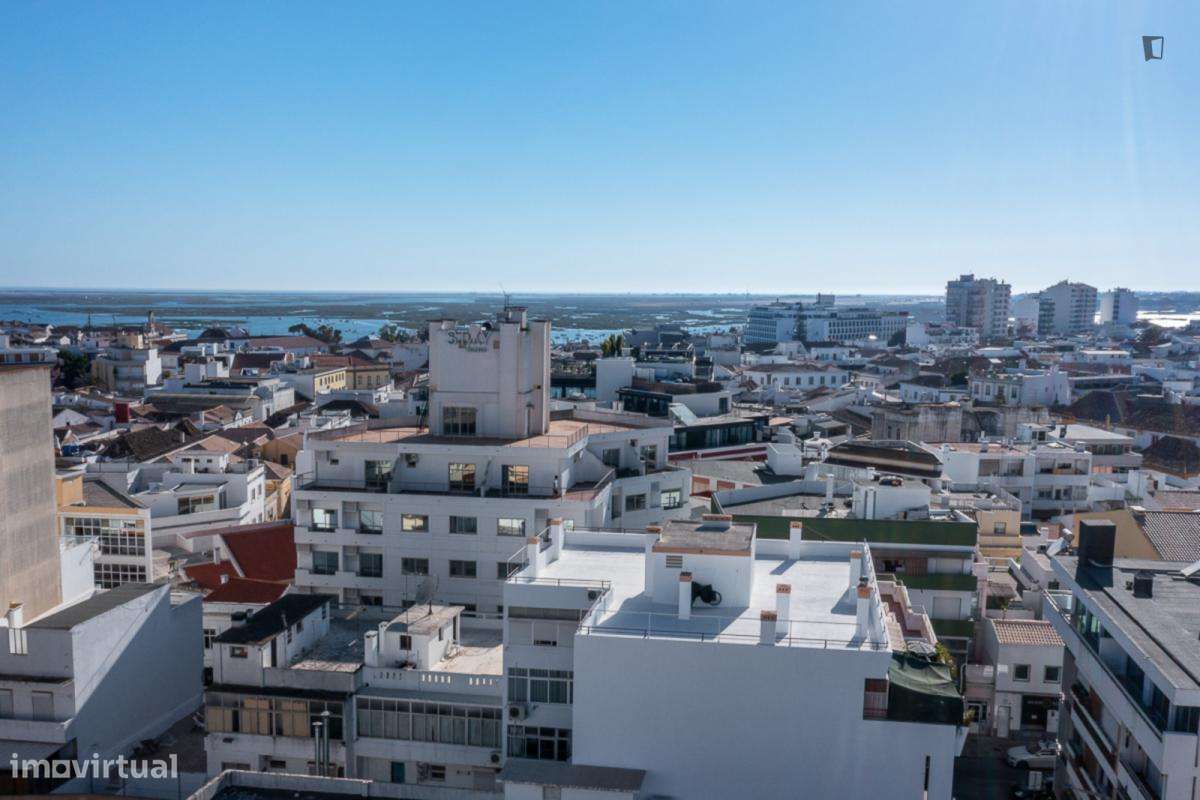 Apartamento com 2 quartos - localizado em Faro - Grande imagem: 2/10