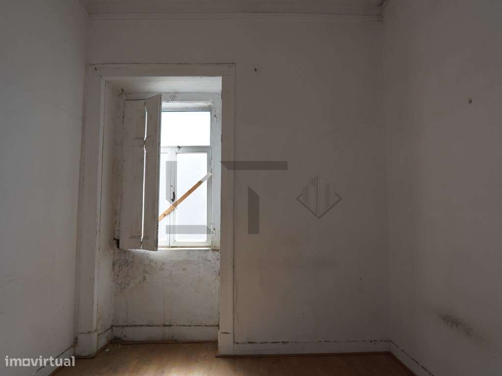 Prédio com 6 Apartamentos para Reabilitação em Marvila, Lisboa-9
