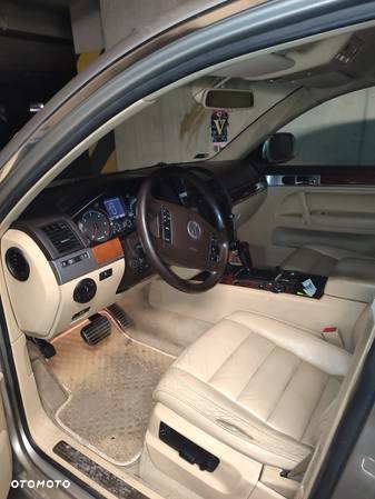 Volkswagen Touareg 5.0 V10 TDI Tiptr - 8