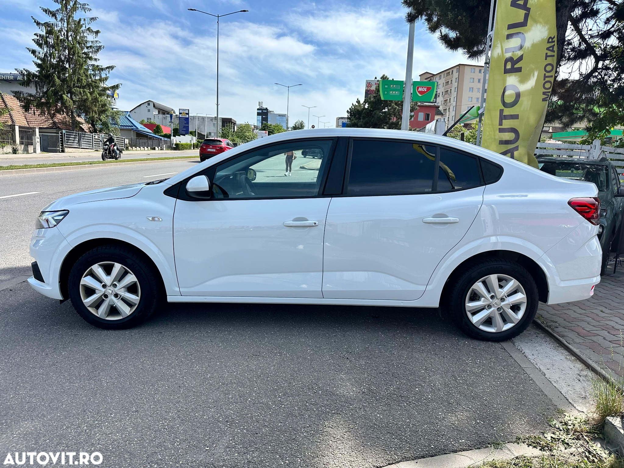 Dacia Logan TCe 90 MT6 Comfort - 13