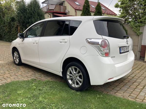 Toyota Verso 2.0 D-4D - 8