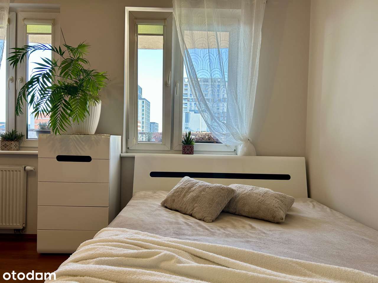 Centrum miasta, przestronne, 2 pokojowe z tarasem i miejscem w garażu-13