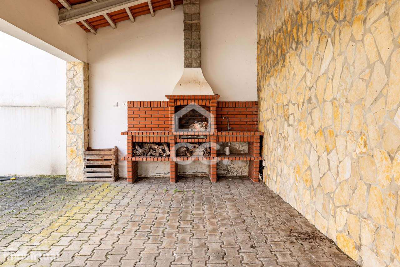 Moradia T4+3 de Prestígio em Vila Nova – Cadaval-53