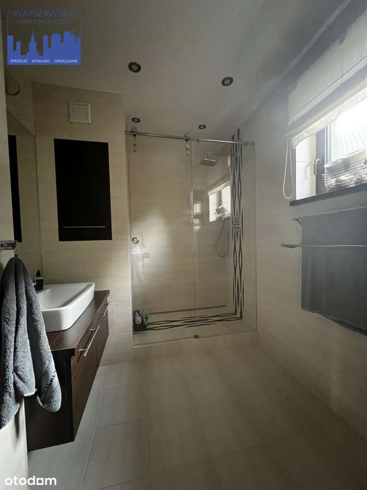 Przestronny, wolnostojący w malowniczym Okuniewie-3