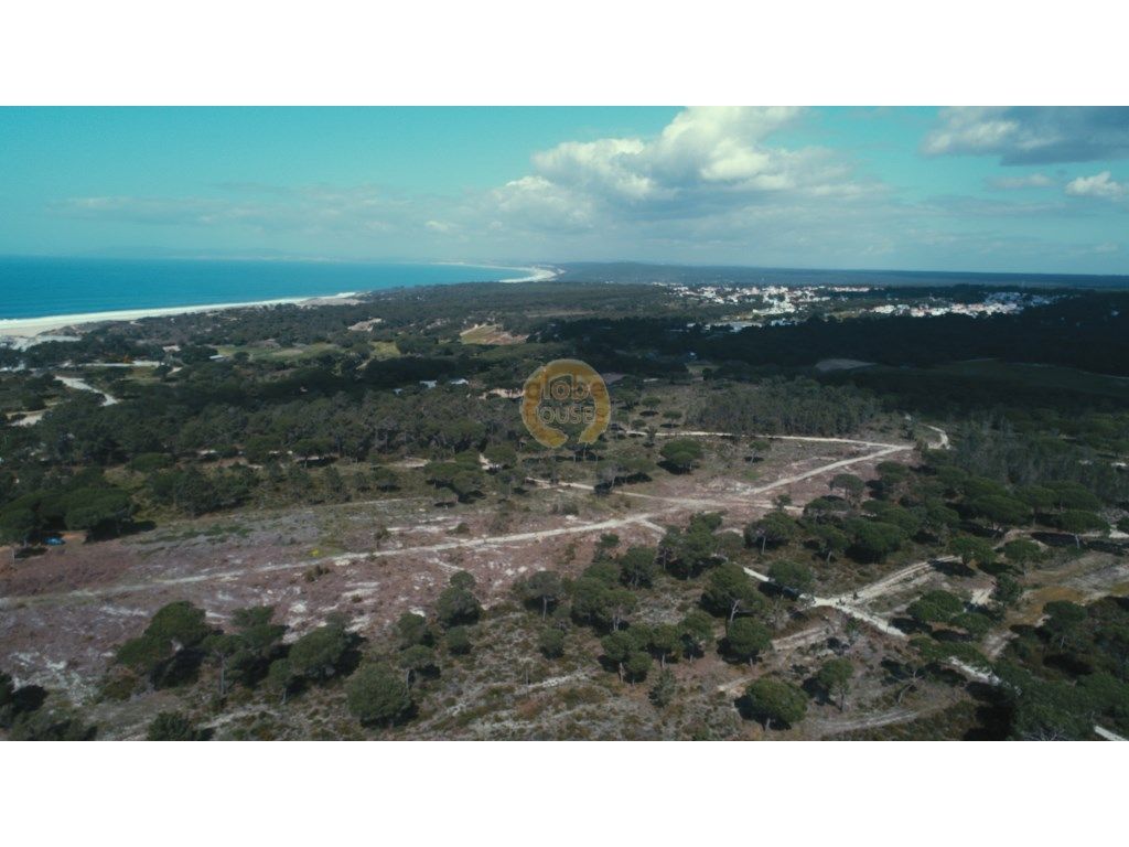 Lote de Terreno Rústico com 1.275m2 Próximo das Praias do...