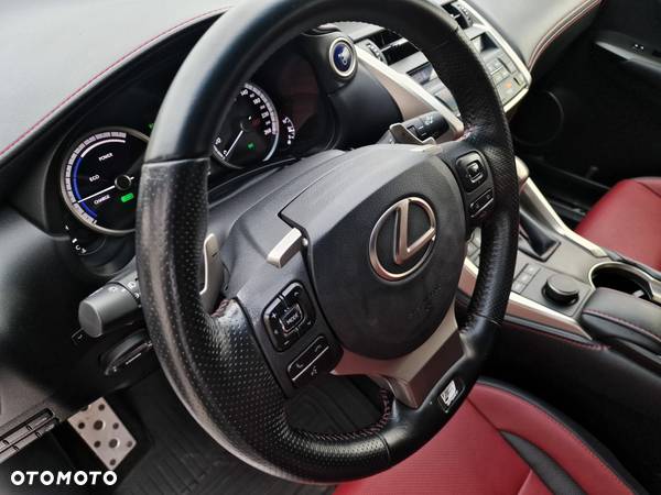 Lexus NX 300h Limited Edition - 16