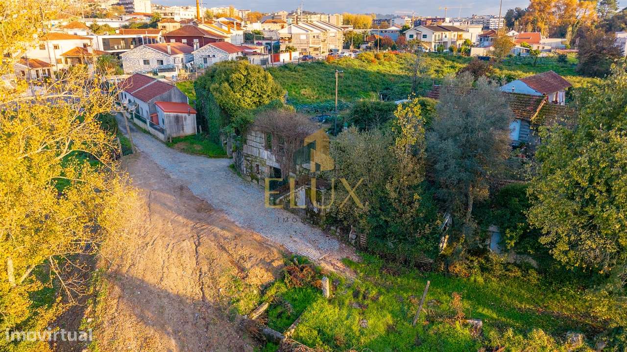 Moradia para Restaurar T3 Venda em Margaride (Santa Eulália), Várzea,-5