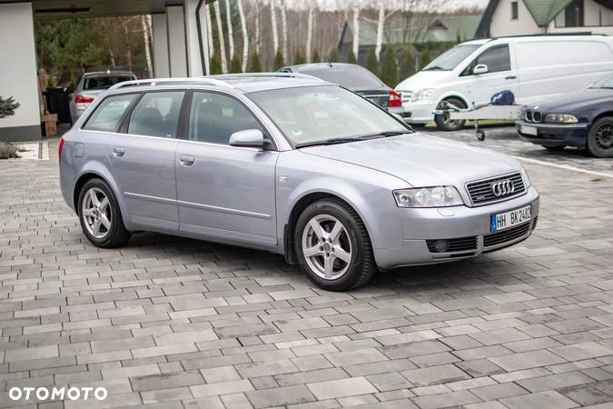 Audi A4 Avant 1.8T Quattro - 32