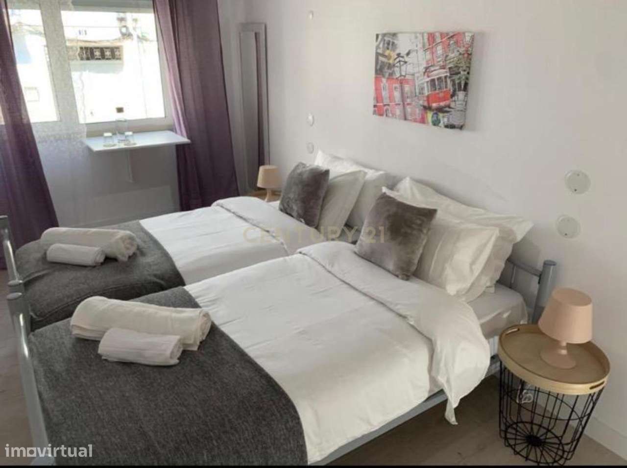 Apartamento T3 + 1 com Licença de Alojamento Local – Estrela/Campo de-13