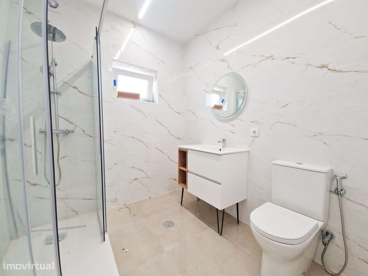 Moradia T4 Térrea de Design Moderno em São Romão, Vagos.-13