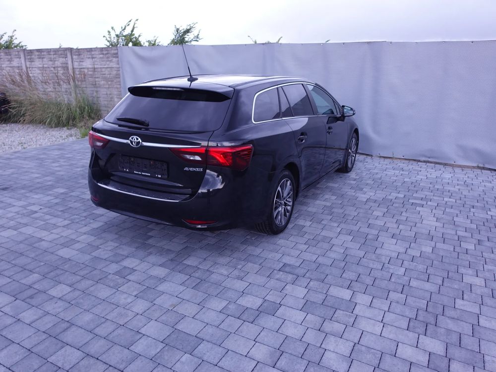 Toyota Avensis III (2009-) 2.0 D-4D Prestige 2017
